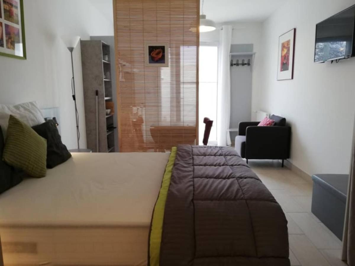 33 Ter Bon Pied A Terre Apartment La Rochelle  Exterior photo